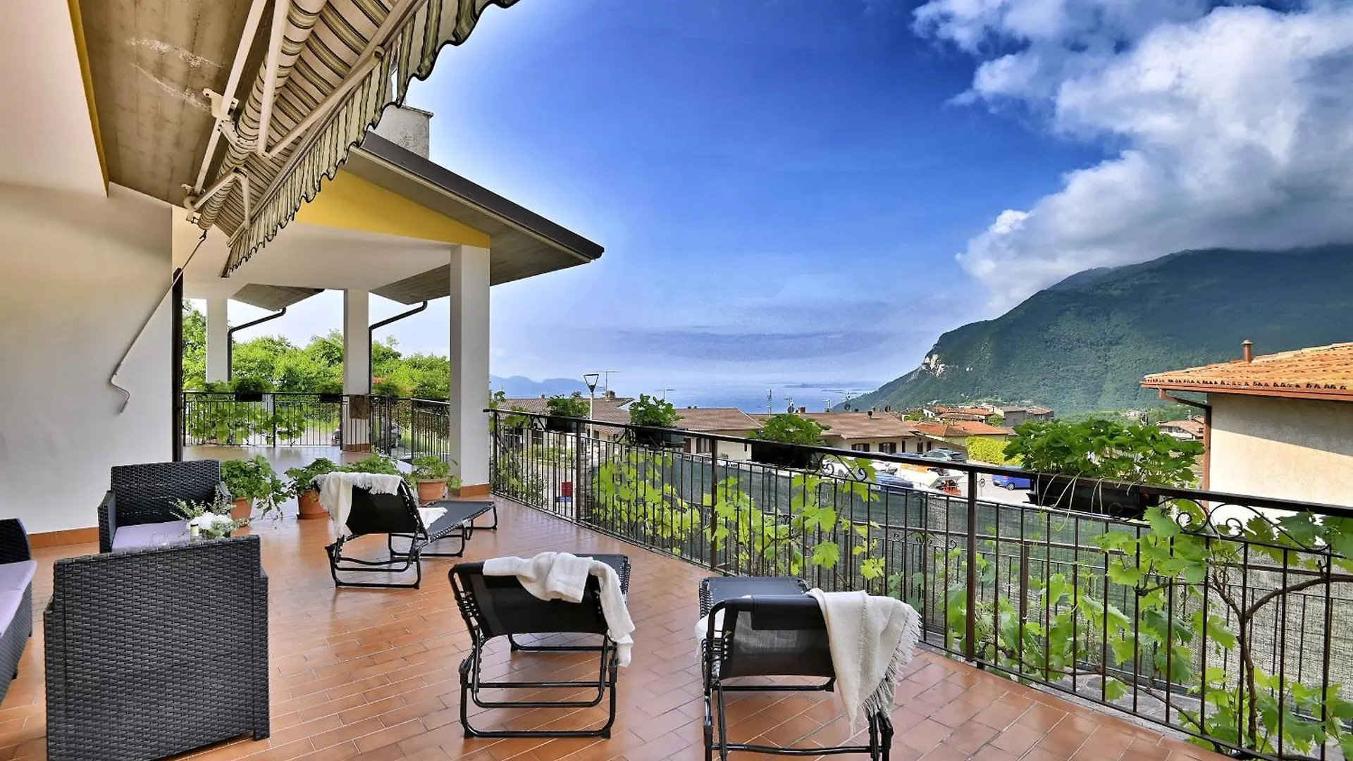 Appartamento Casa Ledio - Theater Home Tignale