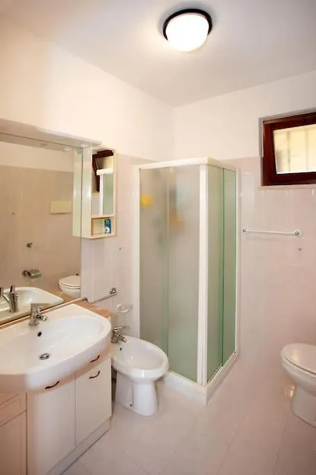 Appartamento Casa Ledio - Theater Home 提尼亚类 0*,